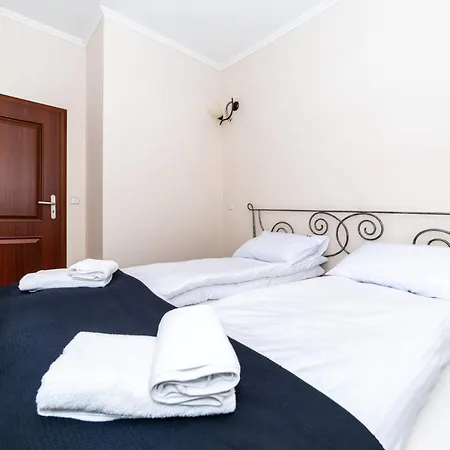 Beige - Neptun Park By Oneapartments Апартаменты