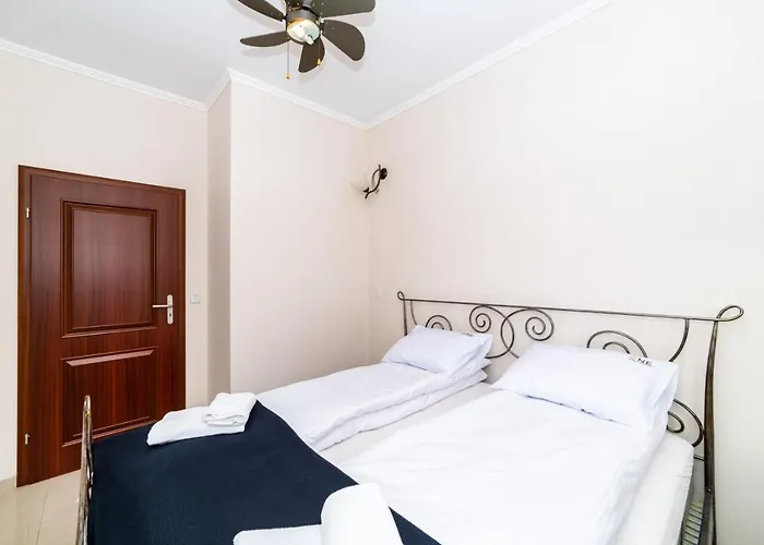 アパート Beige - Neptun Park By Oneapartments